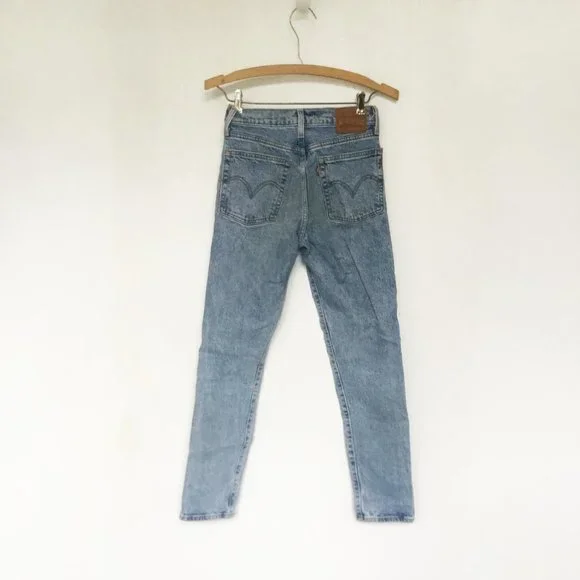 Levi's Premium Wedgie Blue Denim Jeans Pants Size 24 - Picture 3 of 13